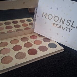 Warm Pink & Brown Eyeshadow Palette